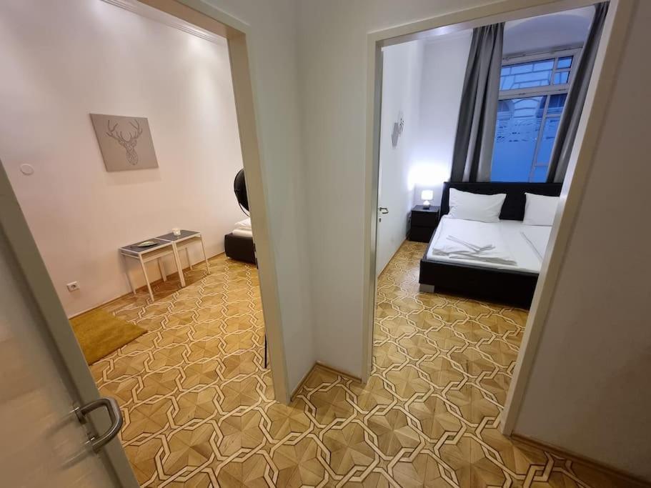 Sissi Royal Suite - Inner City 4 Bedroom Apartment Vienna Exterior photo